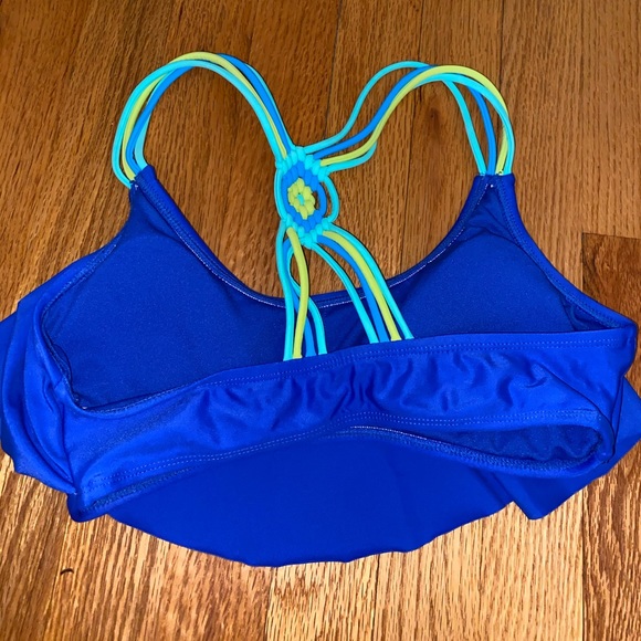 Flowy bikini top - Picture 2 of 3